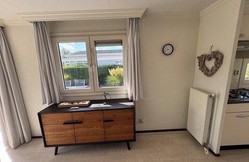 Breskens House | Huis Joschi in Breskens - fenced, lounge, sun loungers, 150m to the beach