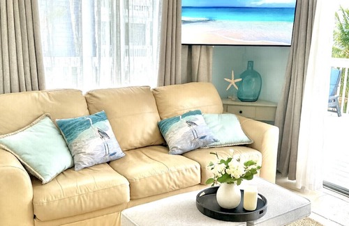 North Captiva House | Hummingbird Hideaway Includes Golf Cart 300 Steps to Beach