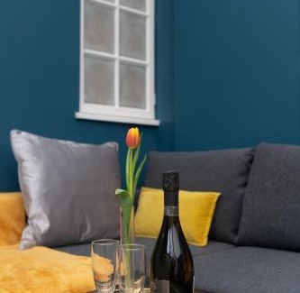 Clifton Apartment | Hummingbird Maisonette by Prescott Apartments