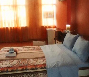 Kerameikos Apartment | Humphrey Bogart Apartment
