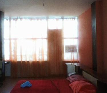 Kerameikos Apartment | Humphrey Bogart Apartment