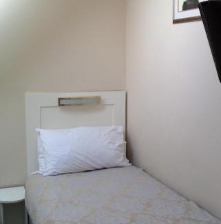 Southampton House | Hunters Lodge Guest House