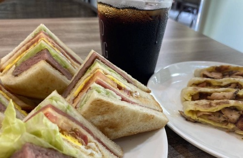 Central District Hotel | Huru House