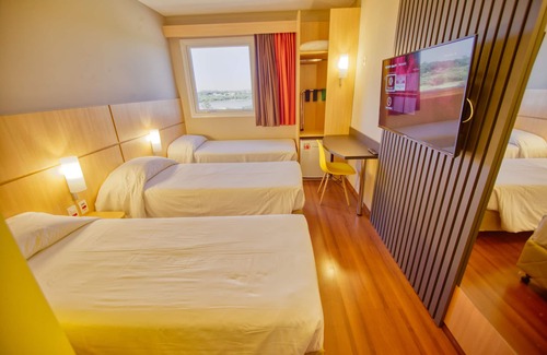 Dourados Hotel | Hus Hotel Dourados