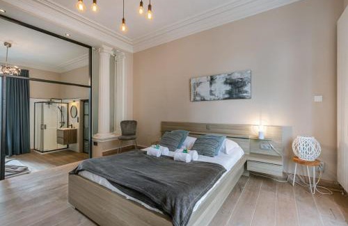 Blankenberge House | Huswell - Beautiful and spacious vacation home with parking