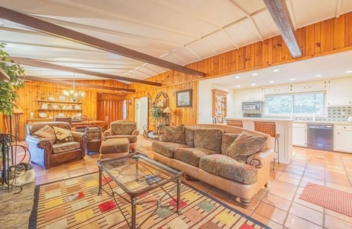 Helen Cabin | Hütte Im Wald-n5 minute walk to downtown.