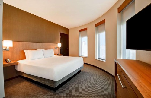 Huntsville Hotel | Hyatt Place Huntsville - Research Park - Redstone