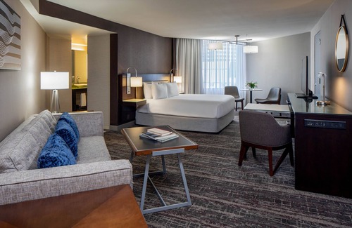 Wholesale District Hotel | Hyatt Regency Indianapolis
