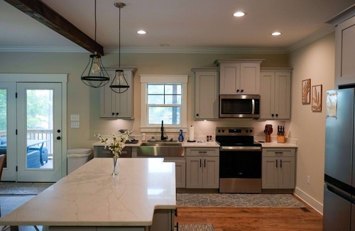 Semora House | Hyco Pickle Pointe. Lakefront 4 bed 3 bath w/private pickleball court