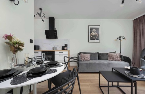 Fabryczna Apartment | Hynka 22 | Wrocław | Bright Apartment | Terrace