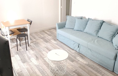 Chatellerault Apartment | Hyper-center apartment 4 people