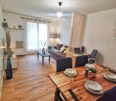 Lagny-sur-Marne Apartment | Hyper centre ville - Bord de Marne