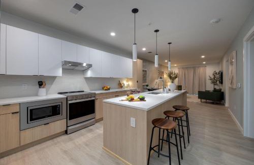 Downtown Nashville House | Hyve - Timber Blanc - Walk to Broadway