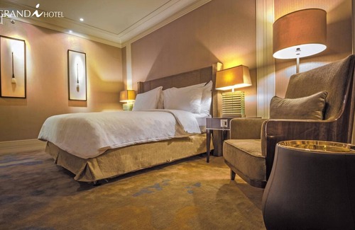 Lubuk Baja Hotel | I Hotel