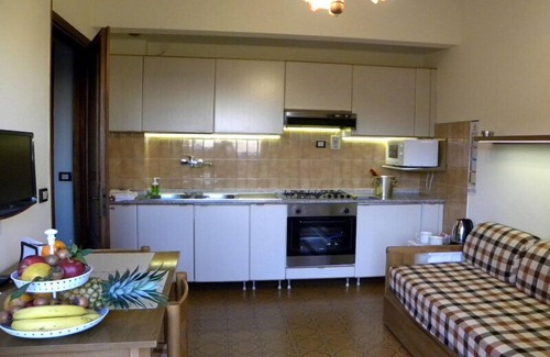 Pietra Ligure Apartment | I Morelli 5 Pax - One Bedroom Apartment, Sleeps 5