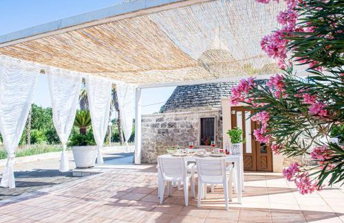 Martina Franca House | I tre trulli