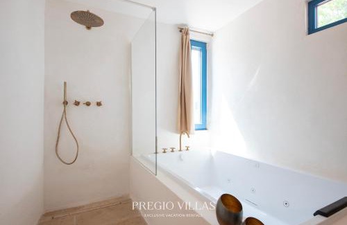 Martina Franca Villa | I Trulli del Tarassaco with private pool by Pregio Villas
