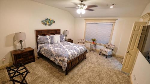 Atascocita House | IAH, Humble, Woodlands, Spring, Cypress - Ambergate