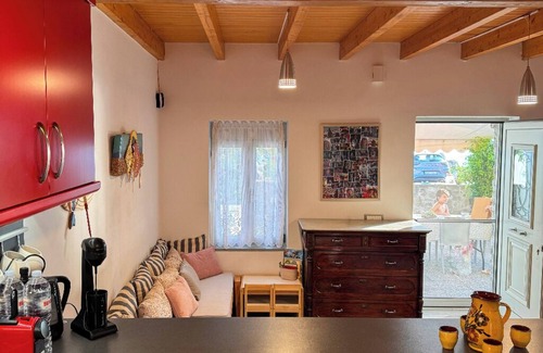 Dorida House | Ianos Maisonette - 1880s Seafront Stone House with King Beds by Hilton