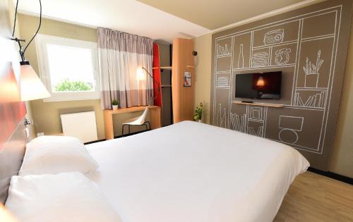 Beaune Hotel | ibis Beaune La Ferme Aux Vins