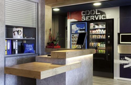 Meyreuil Hotel | IBIS Budget Aix en Provence Est Le Canet