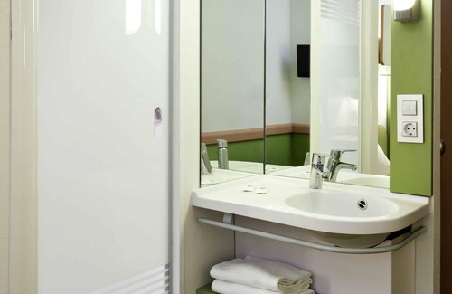 Perchel Norte Hotel | ibis budget Málaga Centro