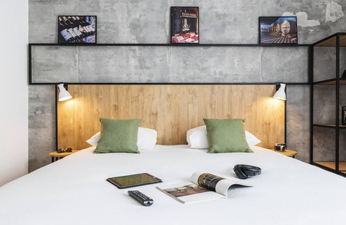 Saulaie - Claveliere Hotel | ibis Lyon Sud Oullins