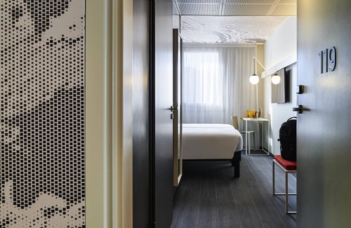 Montlhery Hotel | Ibis Montlhery Paris Sud