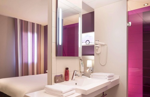 Montbeliard Hotel | ibis Styles Montbeliard Centre Velotte