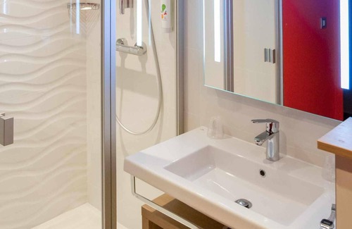 Saint-Servan Hotel | Ibis Styles Saint Malo Port