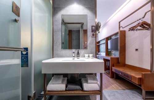 Pudong Hotel | ibis Styles Shanghai Zhangjiang