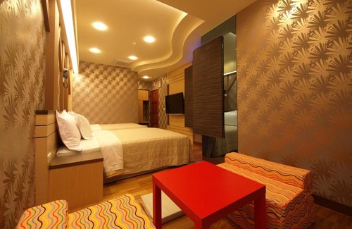 Big Beach House | Ibiza Inn Kenting II