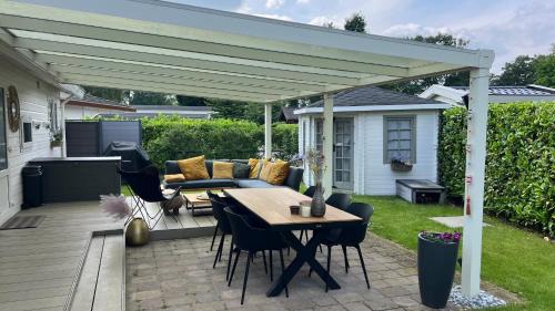 Susteren Ski Chalet | Ibiza Style Holiday chalet