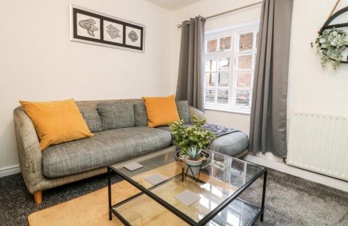 Thirsk House | Ickle Pickle Cottage