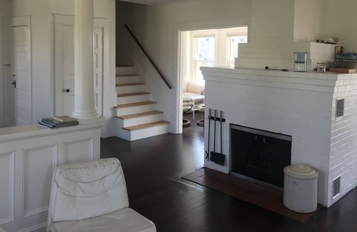 Kennebunkport House | Iconic Goose Rocks Beach waterfront