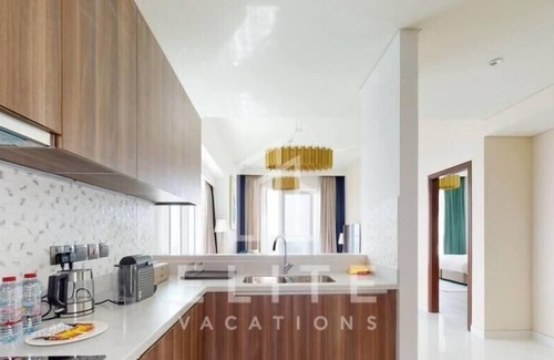 Dubai Media City Apartment | Iconic Views | High Floor | Bills Included