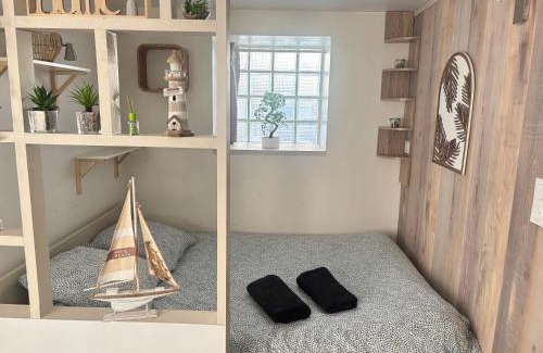 Ouistreham Apartment | Idéal couple ! Le Nid du Bourg - Proche plage et commerces - serviettes de toilette & linge de lit compris