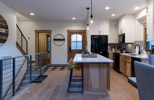 Tamarack Resort House | Ideal 2 Bedroom Townhome | Ski in/Ski Out