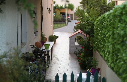 Pigianos Kampos Apartment | Ideal for family and friends, 2 apartments, connecting door