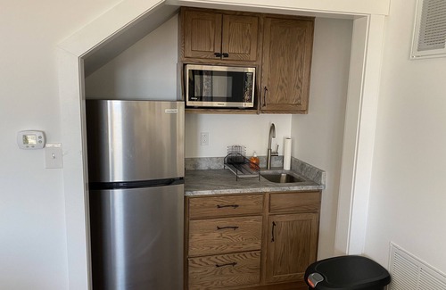 Snowshoe House | Ideal for family reunions—ski, snowboard, tube, then relax together by the fire.