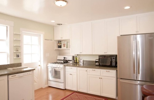 Lower State Apartment | Ideal Location in West Beach! Spacious 1BR - #1