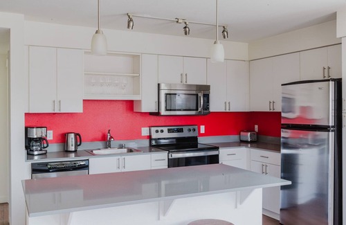 Lower Queen Anne Apartment | Ideal LQA 2BR w/Gym, W/D, Courtyard & Game Room, by Blueground