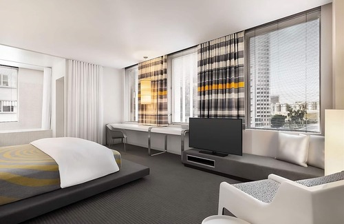 Financial District Hotel | Ideal Mix of Comfort and Value, Near Hollywood Walk Of Fame, Dogs are Allowed