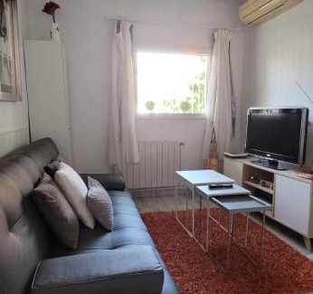 Timon Apartment | Ideal para estancias para Aeropuerto, Ifema y Mad Cool