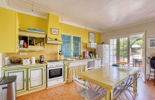 Sanary-sur-Mer House | ideal villa for family vacations