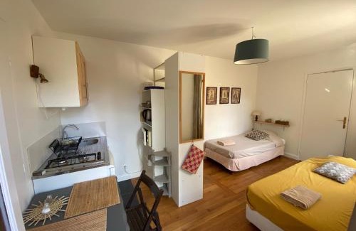 Saint-Cyr-l'Ecole Apartment | ideally located next to castle park