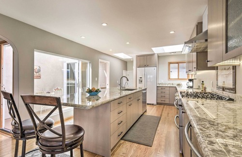 East End House | Ideally Located San Francisco Bay Home w/Sunroom!