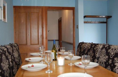 Tywyn House | Idris View Family Holiday Home