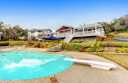 Vallecito House | Idyllic Gold Country Estate On Acreage, w/Private Pool & Close To Hiking Trails