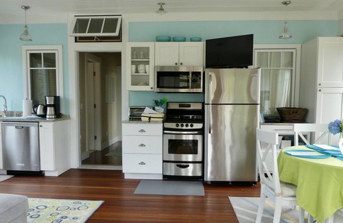 Bernard Apartment | Idyllic One Bedroom Suite with Delightful Ocean and Island Views near Acadia